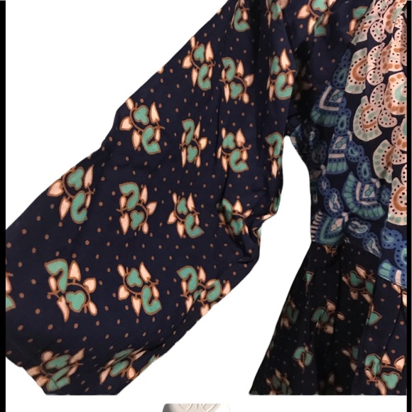 NWT. Sacred Threads Blouse.  229164.  BL/GR - Picture 4 of 10